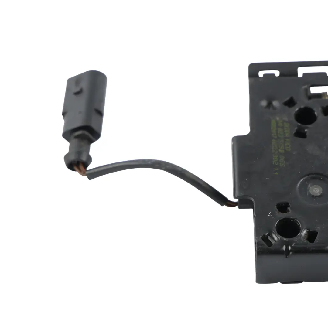 3V Meccanismo Serratura Cofano Anteriore Sinistro Destro per Skoda Superb con numero di parte 3V0823509B Skoda Superb 3V Meccanismo Serratura Cofano Anteriore Sinistro Destro - SKU 3V0823509B - Numero di parte 3V0823509B