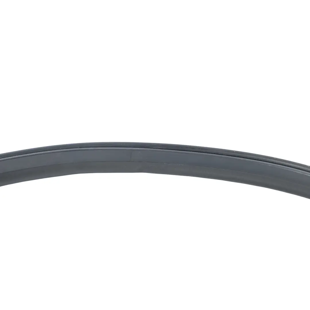 MK3 3V Joint Capot Avant Caoutchouc pour Skoda Superb à propos du numéro de pièce 3V0823723 Skoda Superb MK3 3V Joint Capot Avant Caoutchouc - SKU 3V0823723 - Numéro de pièce 3V0823723