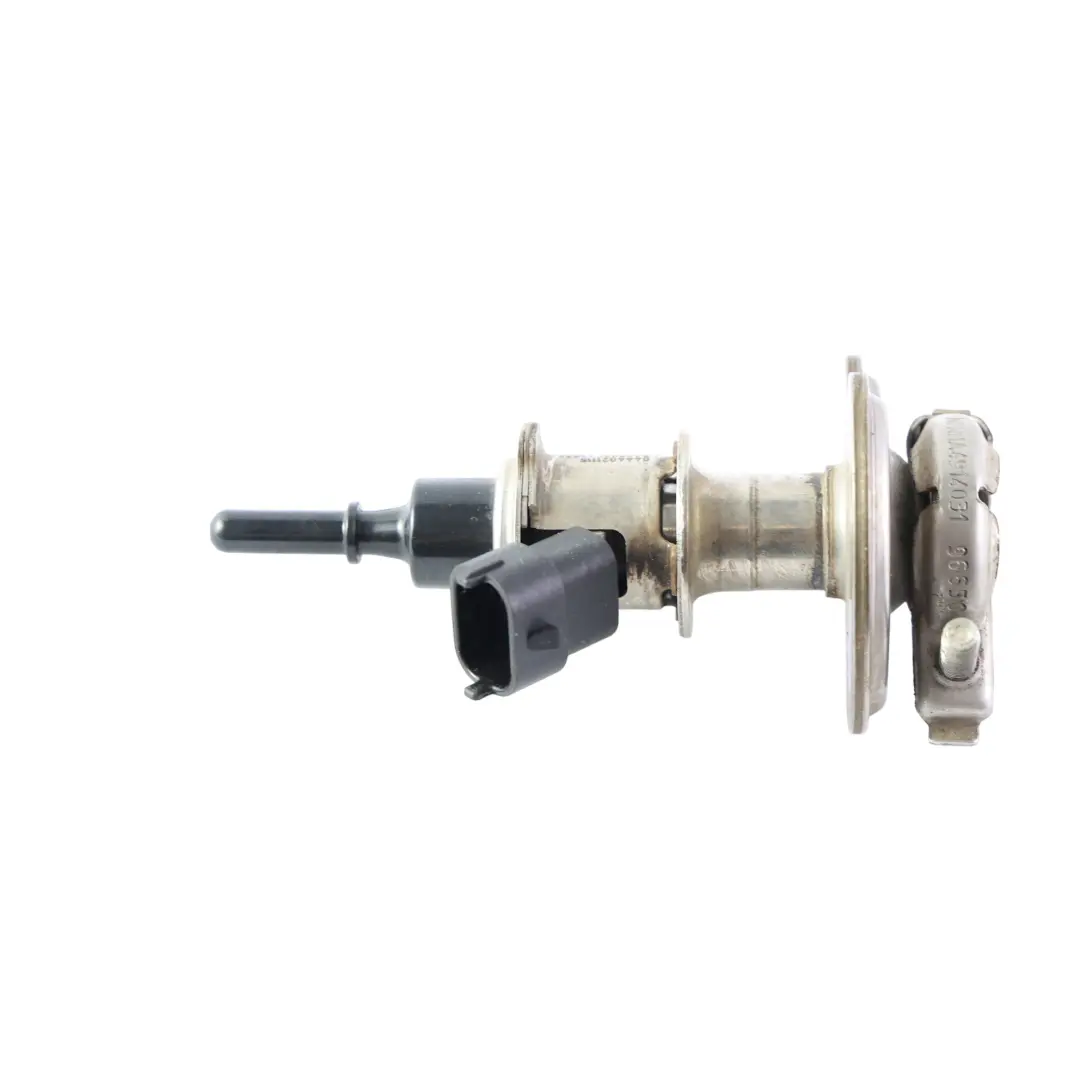 Vauxhall Movano C AdBlue Fuel Additive Injector 2.2 Diesel Engine - SKU 46353526 - Part number 46353526