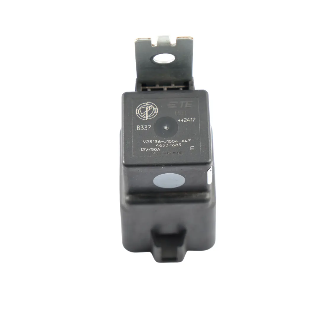 Relé Unidad Ventilador Radiador Negro para Opel Movano C con número de pieza 46537685 Opel Movano C Relé Unidad Ventilador Radiador Negro - SKU 46537685 - Número de pieza 46537685