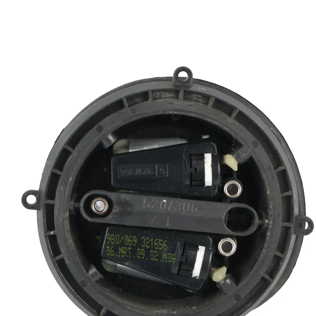 8L VW Golf MK4 Wing Mirror Adjust Electric Motor Actuator to Audi A3 with Part number 4A0959577 Audi A3 8L VW Golf MK4 Wing Mirror Adjust Electric Motor Actuator - SKU 4A0959577 - Part number 4A0959577