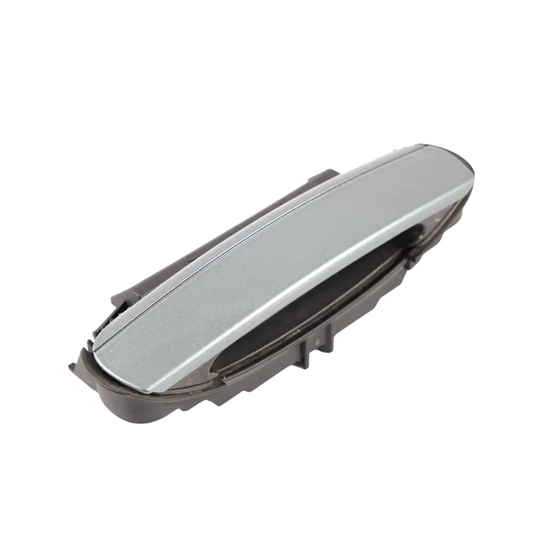 Tylna Klamka Drzwi Szary Condor Y7E Lewa Prawa do Audi A4 o numerze 4B0839885 Audi A4 Tylna Klamka Drzwi Szary Condor Y7E Lewa Prawa - SKU 4B0839885-CGR - Numer Części 4B0839885