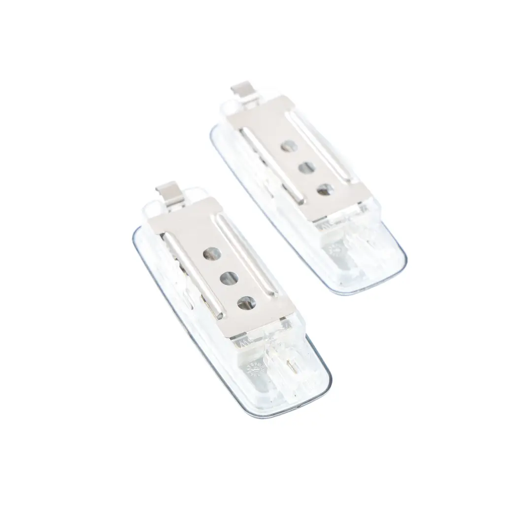 Lampe Éclairage Pare-Soleil Gauche Droite X2 pour Audi A3 8P A7 4G à propos du numéro de pièce 4E0947105 Audi A3 8P A7 4G Lampe Éclairage Pare-Soleil Gauche Droite X2 - SKU 4E0947105-1 - Numéro de pièce 4E0947105