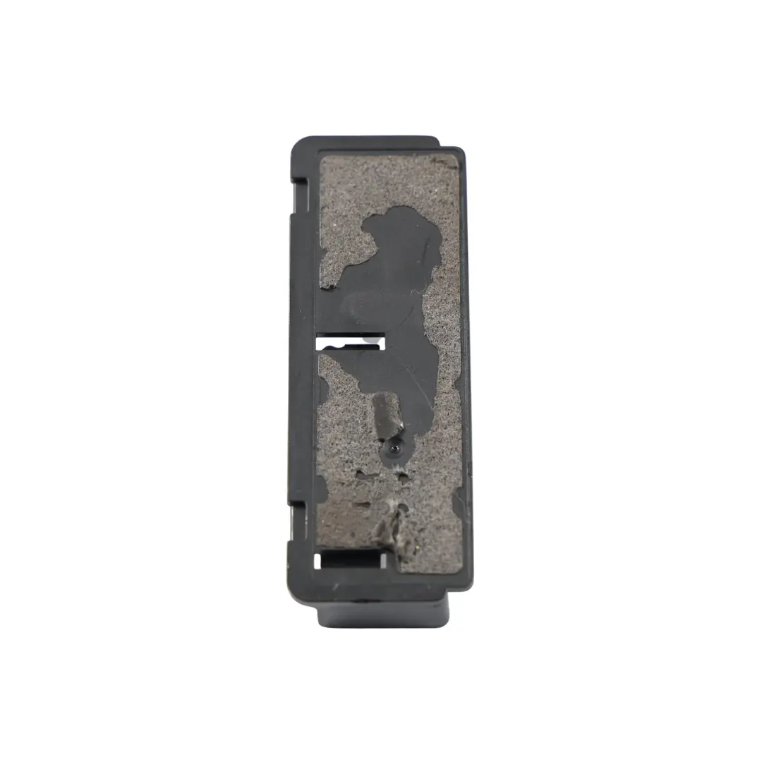 Maut Sender Empfänger Abdeckung Deckel für Volkswagen Golf R MK7 mit Teilenummer 4F0035720B Volkswagen Golf R MK7 Maut Sender Empfänger Abdeckung Deckel - SKU 4F0035720B - Teilenummer 4F0035720B