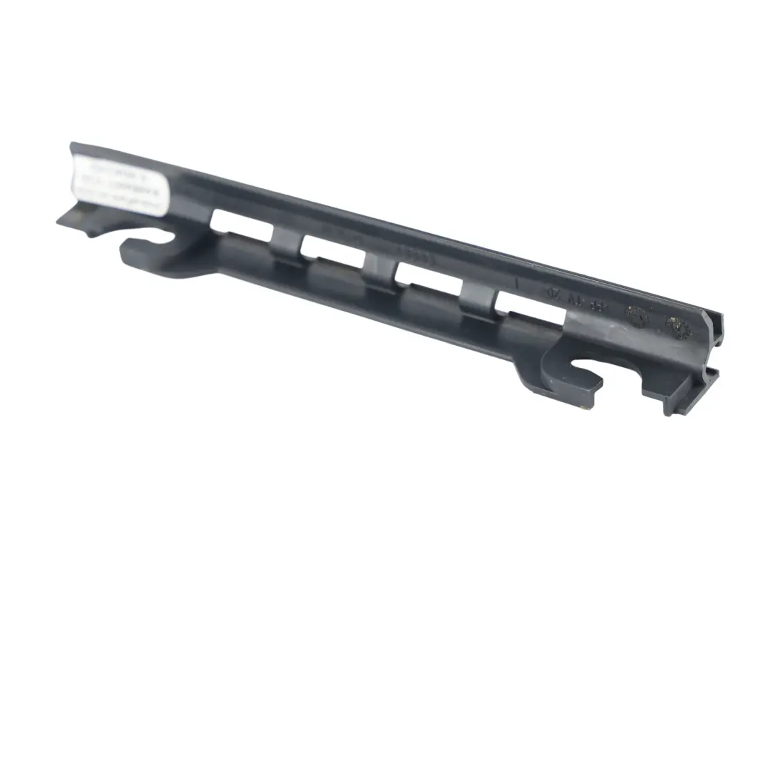 Audi A6 C6 Bande Fixation Joint Porte Arrière Extérieur Gauche - SKU 4F0833345B - Numéro de pièce 4F0833345B