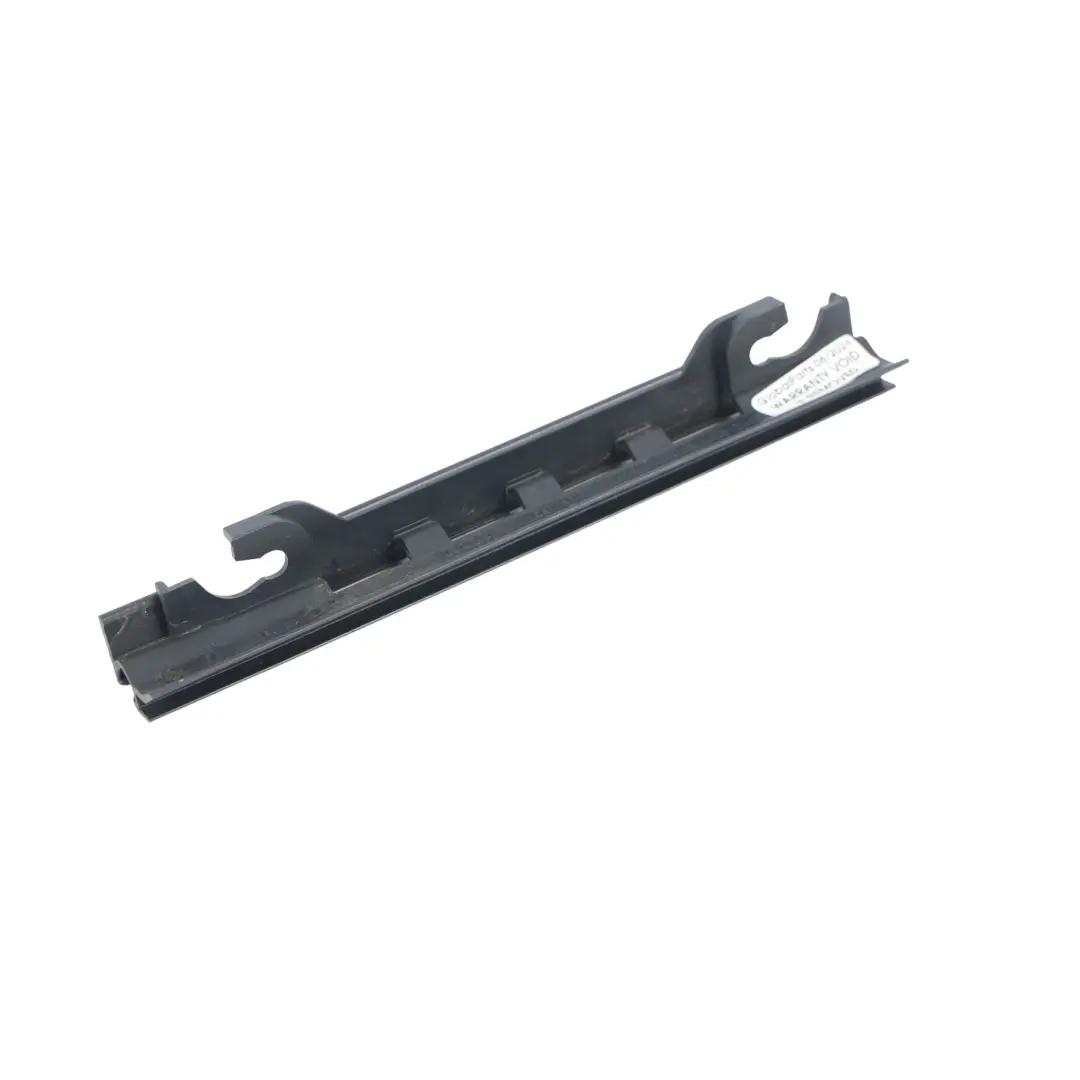 Audi A6 C6 Modanatura Fissaggio Porta Posteriore Destra - SKU 4F0833346B - Numero di parte 4F0833346B