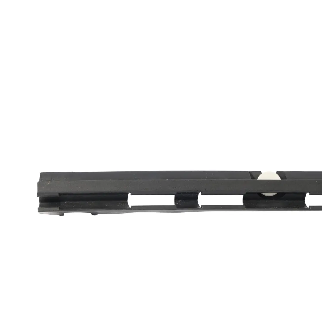 Türhalteleiste Zierleiste Hinten Rechts für Audi A6 C6 mit Teilenummer 4F0833346D Audi A6 C6 Türhalteleiste Zierleiste Hinten Rechts - SKU 4F0833346D - Teilenummer 4F0833346D