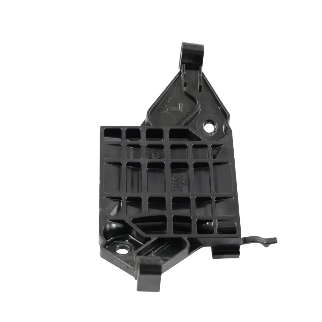 Audi A6 C6 4F Cache Guide Ceinture Sécurité Avant Gauche - SKU 4F0857781 - Numéro de pièce 4F0857781