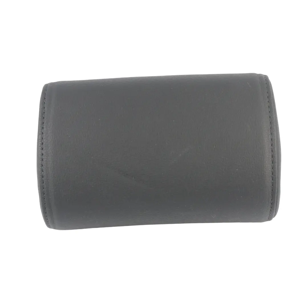Reposacabezas Trasero Centro Cuero Milano Negro Soul para Audi A6 C6 con número de pieza 4F0885975T Audi A6 C6 Reposacabezas Trasero Centro Cuero Milano Negro Soul - SKU 4F0885975T - Número de pieza 4F0885975T