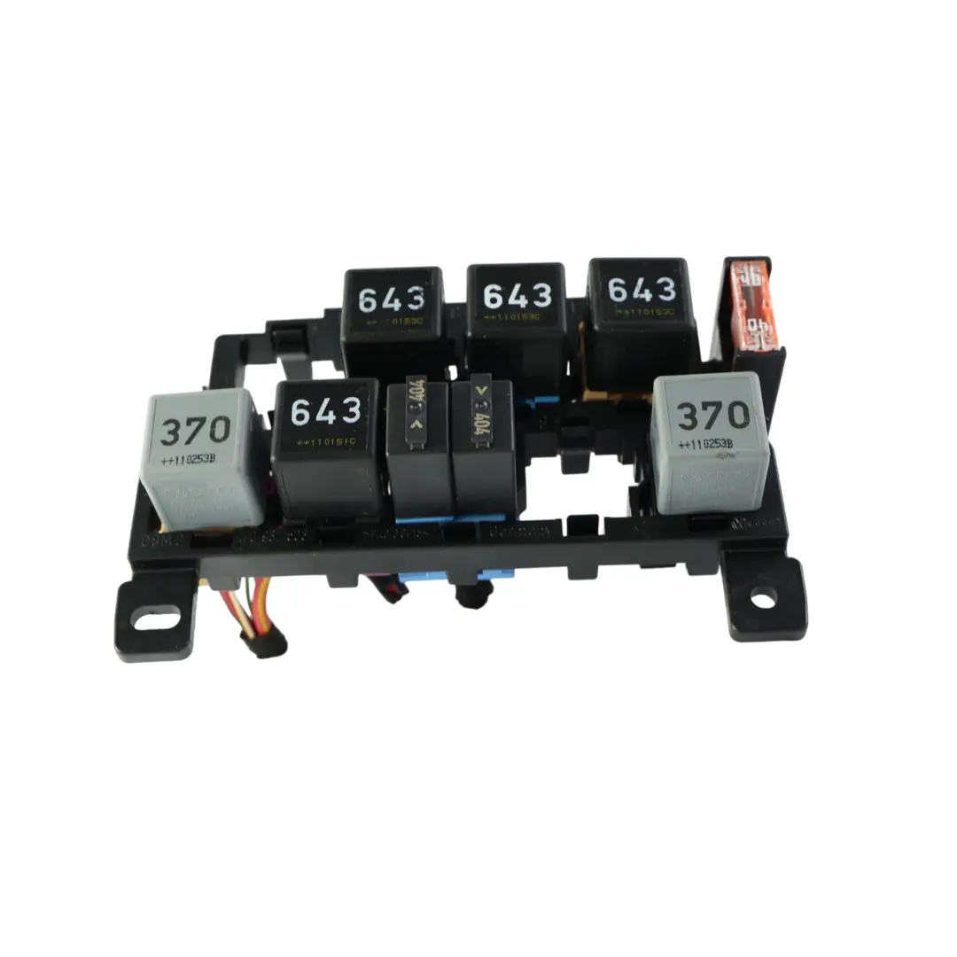 Audi A6 C6 R8 42 Boîtier Fusibles Tableau Bord Relais - SKU 4F0937503 - Numéro de pièce 4F0937503