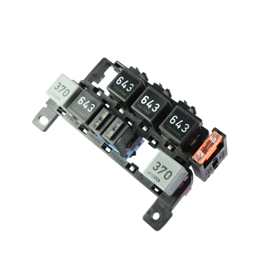 Dashboard Fuse Box Electrical Relay Unit to Audi A6 C6 R8 42 with Part number 4F0937503 Audi A6 C6 R8 42 Dashboard Fuse Box Electrical Relay Unit - SKU 4F0937503 - Part number 4F0937503