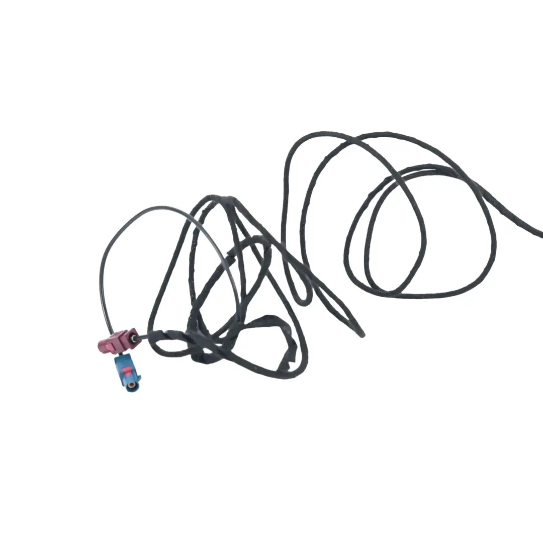 Antena Aleta Tiburón Techo Gris Ostra Metalizado Z7Q para Audi A6 C6 con número de pieza 4F5035503M Audi A6 C6 Antena Aleta Tiburón Techo Gris Ostra Metalizado Z7Q - SKU 4F5035503M-OGM - Número de pieza 4F5035503M