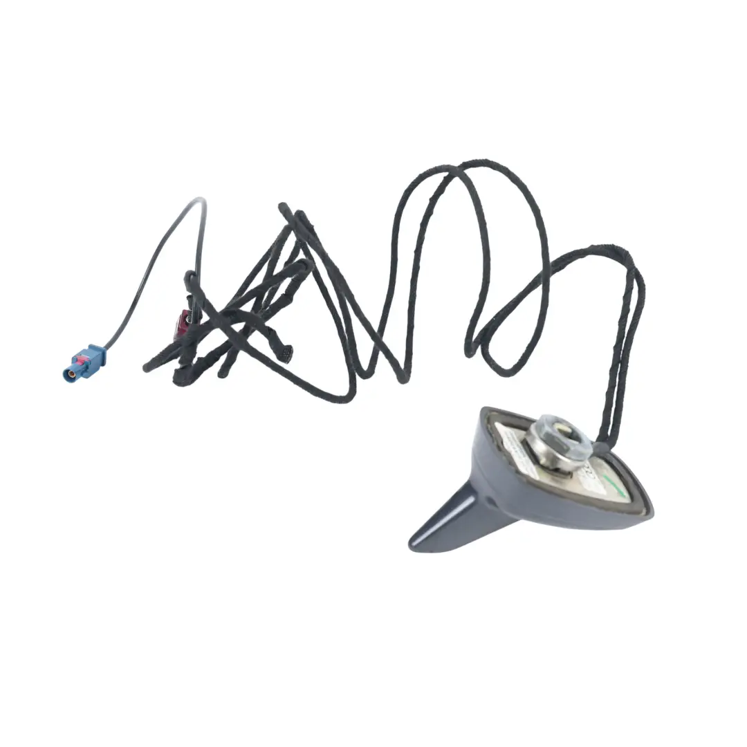 Antena Aleta Tiburón Techo Gris Ostra Metalizado Z7Q para Audi A6 C6 con número de pieza 4F5035503M Audi A6 C6 Antena Aleta Tiburón Techo Gris Ostra Metalizado Z7Q - SKU 4F5035503M-OGM - Número de pieza 4F5035503M