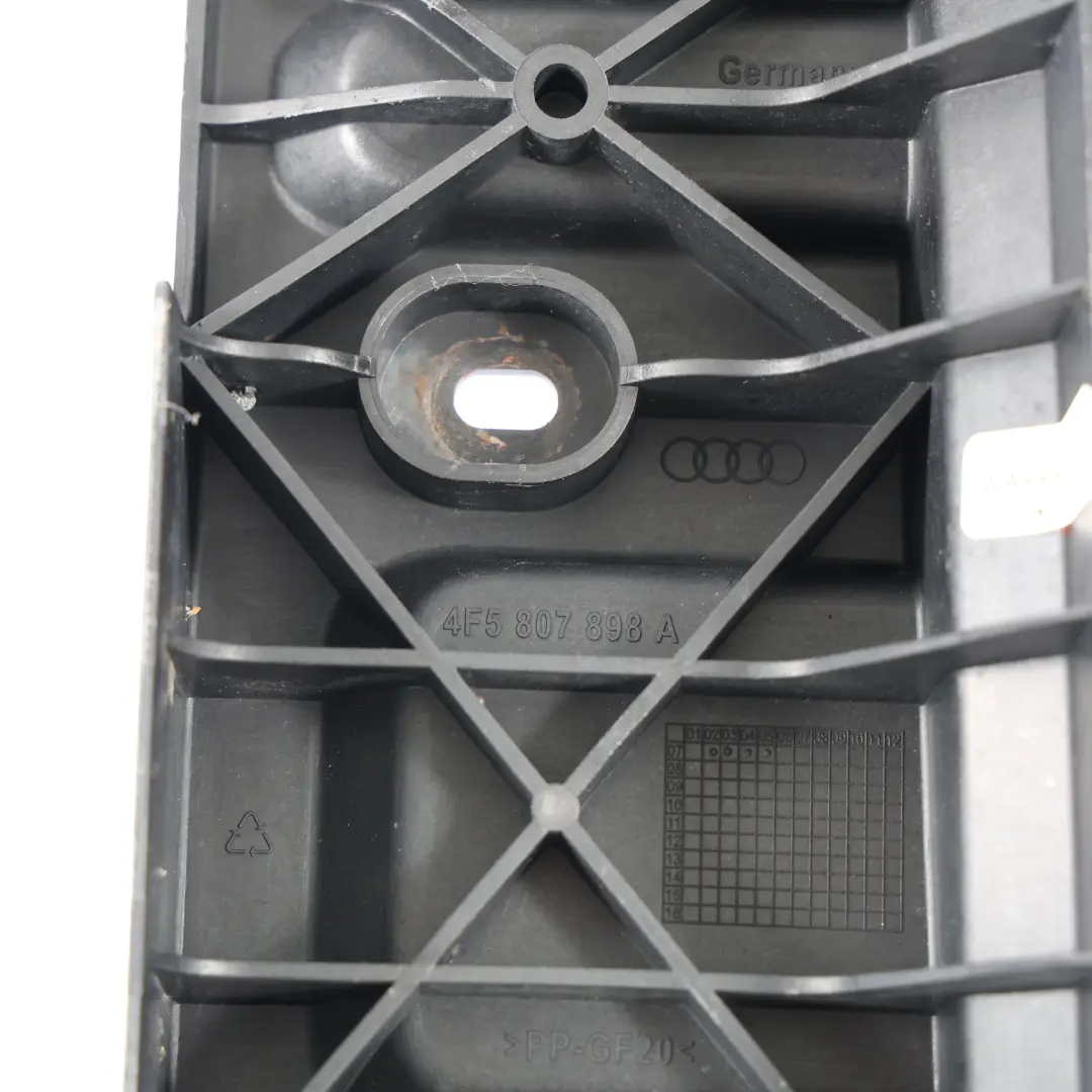 Support Fixation Pare-Chocs Arrière Droit pour Audi A6 C6 à propos du numéro de pièce 4F5807898A Audi A6 C6 Support Fixation Pare-Chocs Arrière Droit - SKU 4F5807898A - Numéro de pièce 4F5807898A