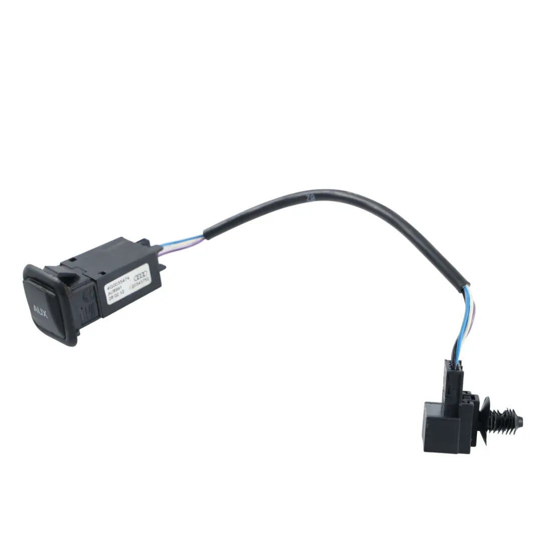 Audi A3 8P A4 8K A5 8T A6 C7 Aux In Port Socket Plug Plug Power Outlet - SKU 4G0035474 - Part number 4G0035474