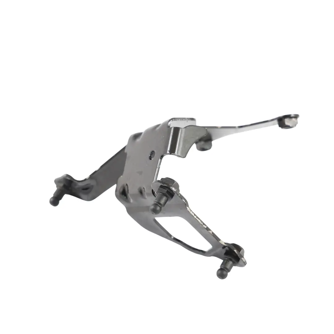 Additional Water Pump Bracket Support Mount to Audi A7 4G with Part number 4G0820195E Audi A7 4G Additional Water Pump Bracket Support Mount - SKU 4G0820195E - Part number 4G0820195E