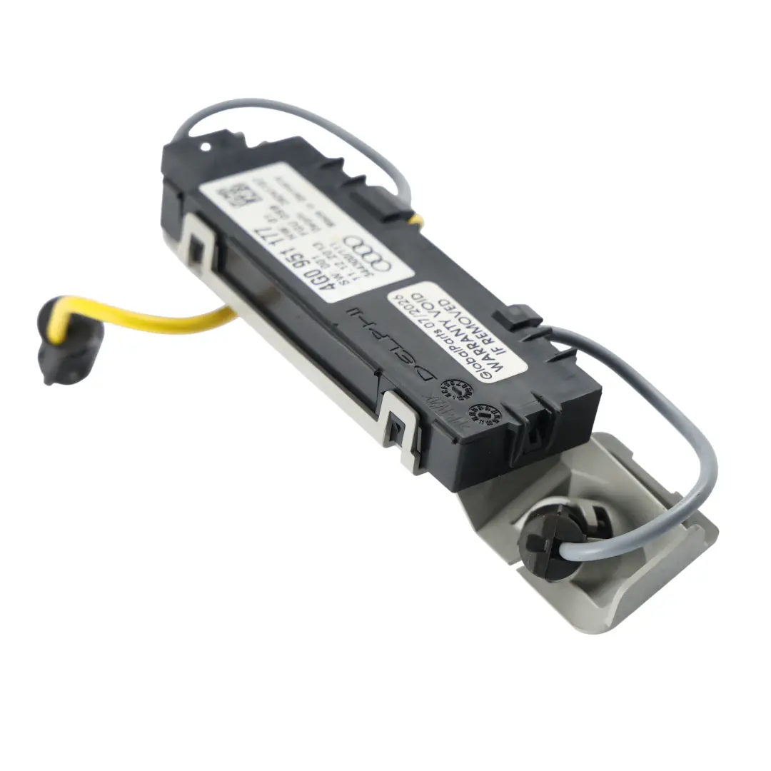 Czujnik Ruchu Alarmu Podsufitka do Audi A6 C7 A7 4G o numerze 4G0951177 Audi A6 C7 A7 4G Czujnik Ruchu Alarmu Podsufitka - SKU 4G0951177 - Numer Części 4G0951177