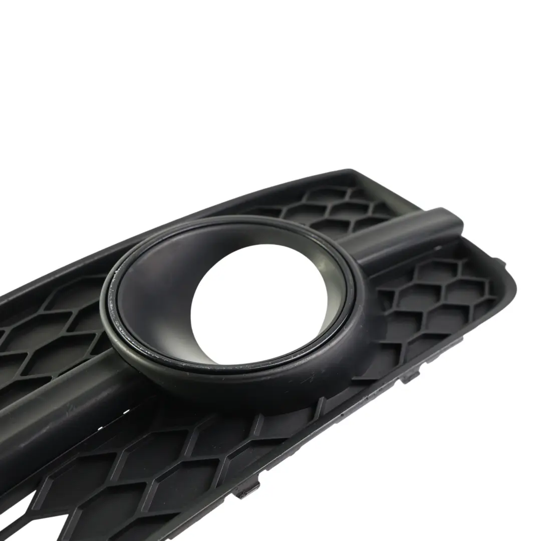 Rejilla Parachoques Delantero Panel Derecho S Line para Audi A7 4G con número de pieza 4G8807682C Audi A7 4G Rejilla Parachoques Delantero Panel Derecho S Line - SKU 4G8807682C - Número de pieza 4G8807682C
