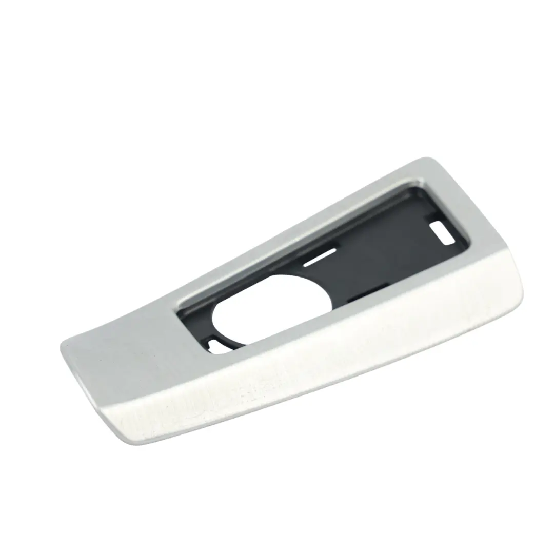 Garniture Montant B Aluminium Argent Gauche pour Audi A8 S8 4H D4 à propos du numéro de pièce 4H0868143B Audi A8 S8 4H D4 Garniture Montant B Aluminium Argent Gauche - SKU 4H0868143B - Numéro de pièce 4H0868143B