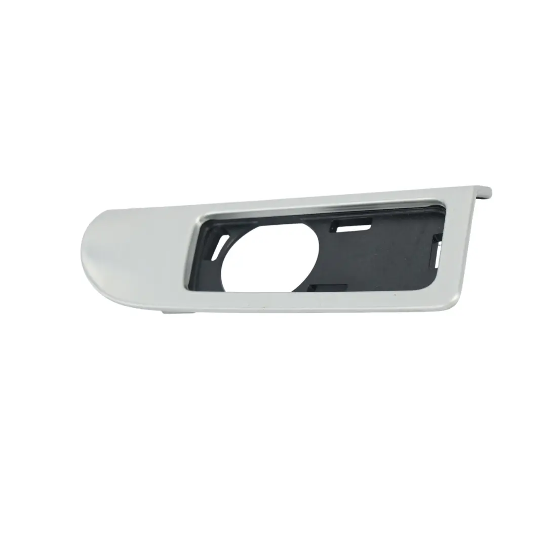 Rivestimento Montante B Alluminio Argento Destro per Audi A8 S8 4H D4 con numero di parte 4H0868144B Audi A8 S8 4H D4 Rivestimento Montante B Alluminio Argento Destro - SKU 4H0868144B - Numero di parte 4H0868144B