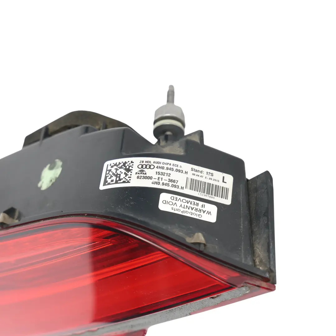 Lampa Tylna W Klapie Lewa Wewnętrzna do Audi A8 D4 o numerze 4H0945093H Audi A8 D4 Lampa Tylna W Klapie Lewa Wewnętrzna - SKU 4H0945093H - Numer Części 4H0945093H