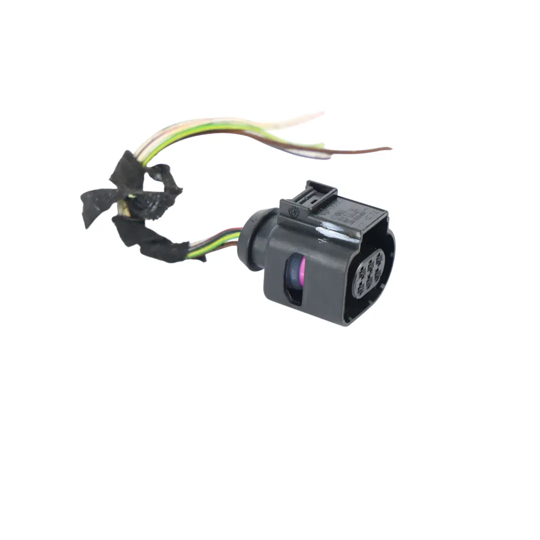 Lampa Tylna Wewnętrzna Prawa Wiązka Przewodów do Audi A8 D4 o numerze 4H0945094H Audi A8 D4 Lampa Tylna Wewnętrzna Prawa Wiązka Przewodów - SKU 4H0945094H-2 - Numer Części 4H0945094H