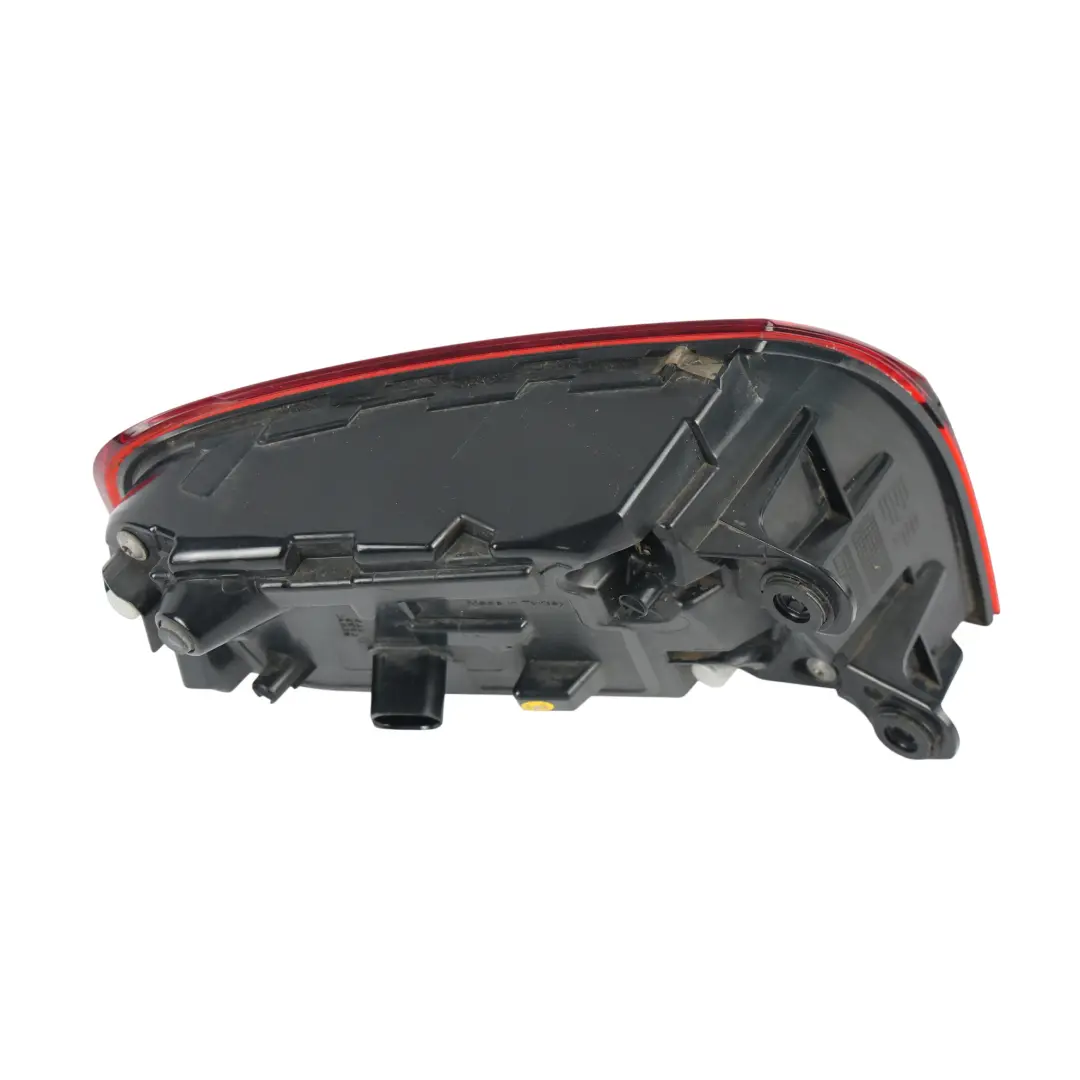 LED Taillight Light Lamp Right O/S Outer to Audi A8 D4 Rear with Part number 4H0945096H Audi A8 D4 Rear LED Taillight Light Lamp Right O/S Outer - SKU 4H0945096H - Part number 4H0945096H