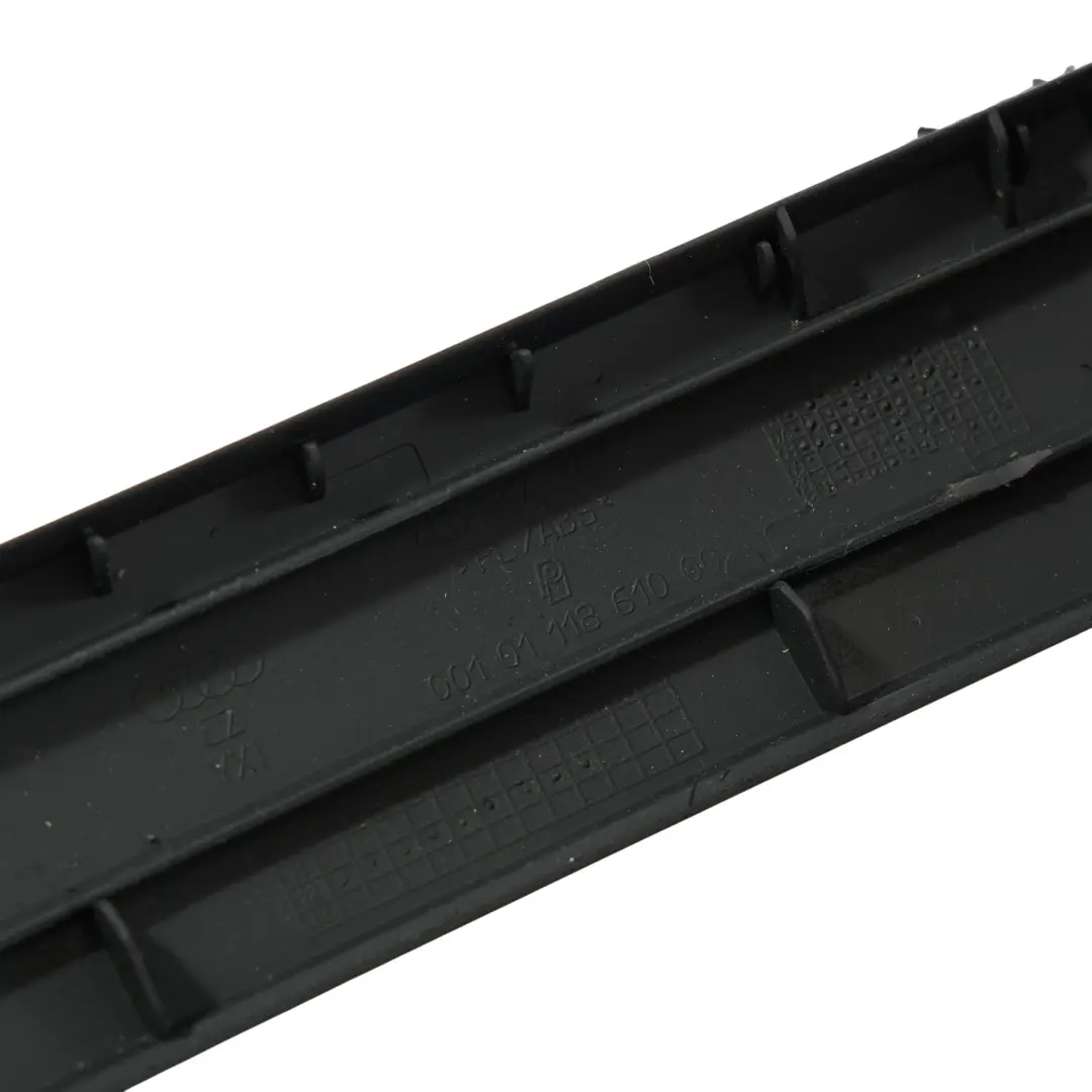 Audi A4 B9 Tapa del embellecedor de la salida de aire trasera Consola - SKU 4L0864147 - Número de pieza 4L0864147