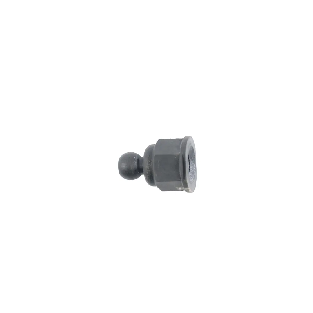 Set Tuercas Tapa Retención Panel Luz Trasera x3 para Audi Q7 4L con número de pieza 4L0945230 Audi Q7 4L Set Tuercas Tapa Retención Panel Luz Trasera x3 - SKU 4L0945230 - Número de pieza 4L0945230