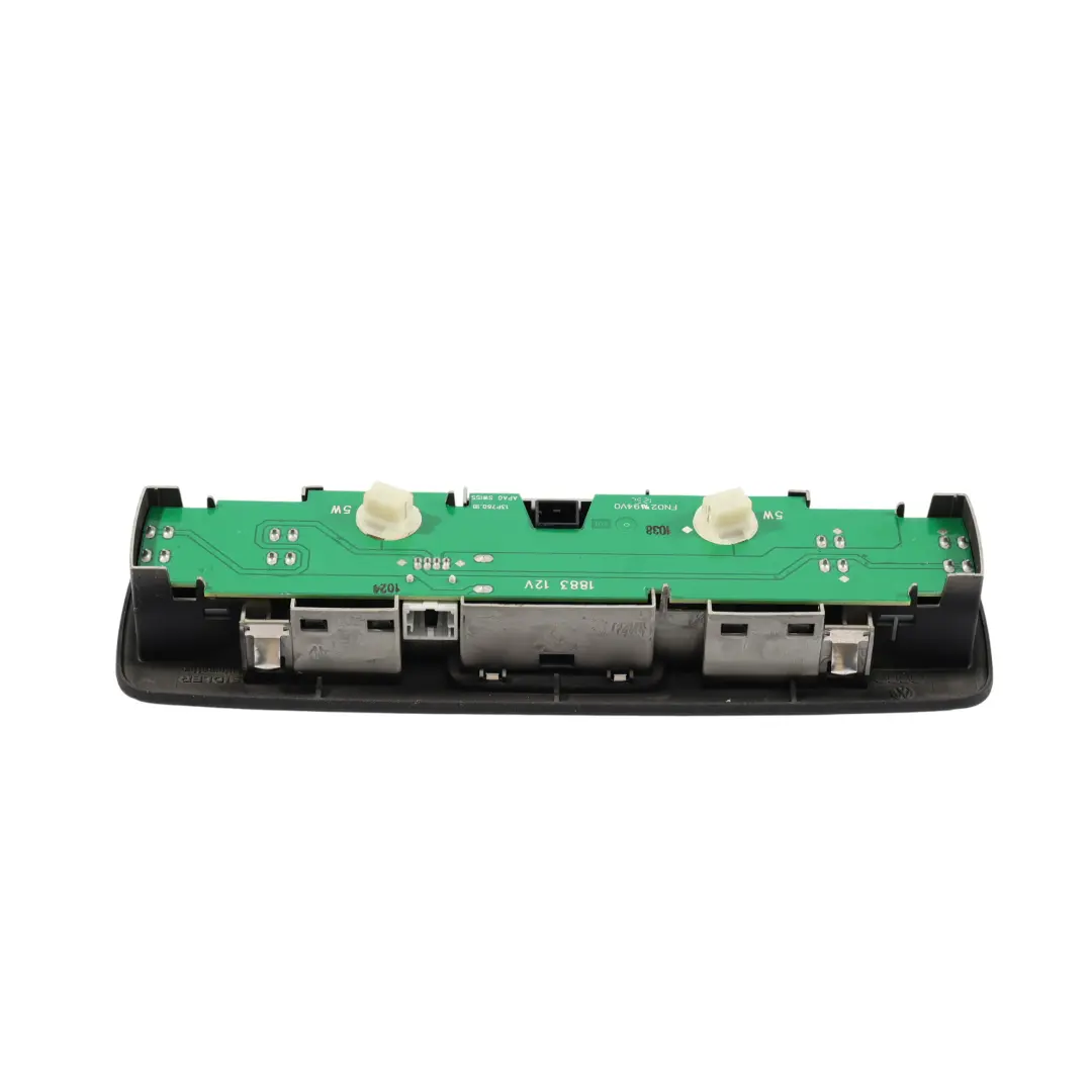 Audi Q7 4L Lampka Podsufitki Tylna Czarna - SKU 4L0947112E - Numer Części 4L0947112E