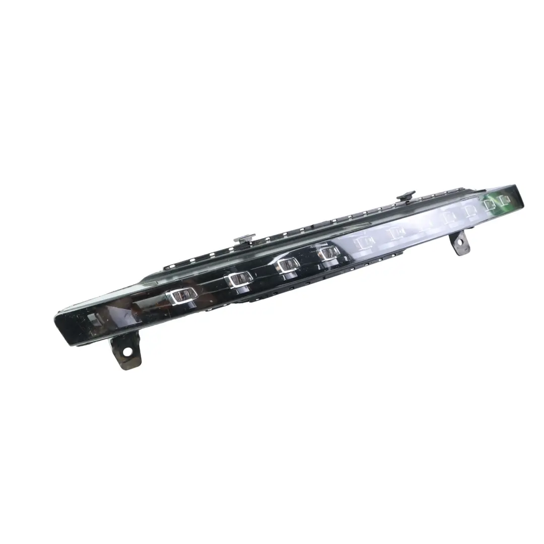 LED Headlight Turn Indicator Front Right O/S Lamp Signal to Audi Q7 4L with Part number 4L0953042E Audi Q7 4L LED Headlight Turn Indicator Front Right O/S Lamp Signal - SKU 4L0953042E - Part number 4L0953042E