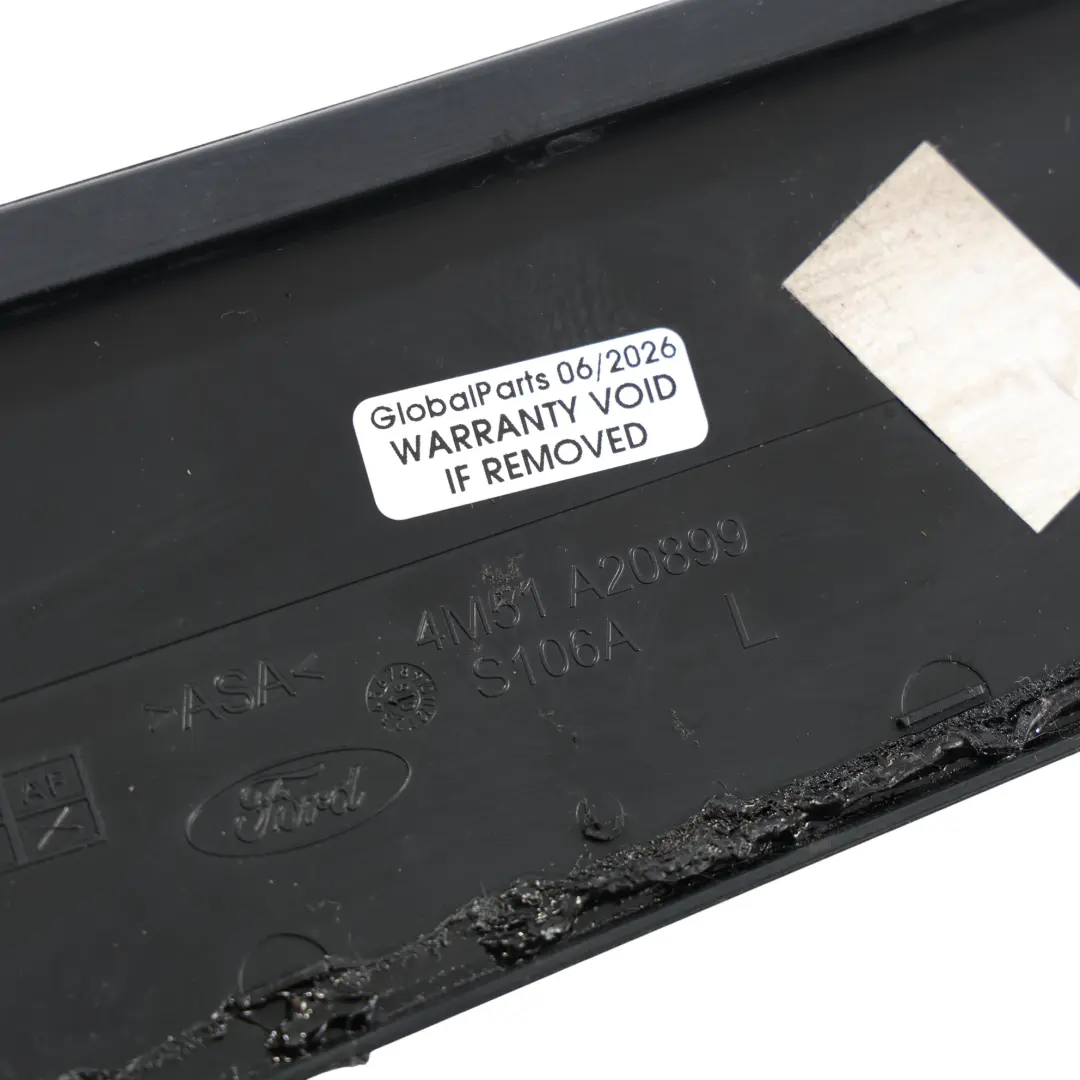 Ford Focus Titanium Listwa Ramki Okna Drzwi Lewa - SKU 4M51-A20899-AG - Numer Części 4M51-A20899-AG