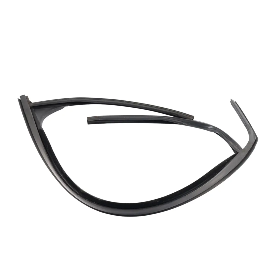 Ford Focus Titanium Uszczelka Szyby Drzwi Przednia Lewa - SKU 4M51-A21511-A - Numer Części 4M51-A21511-A