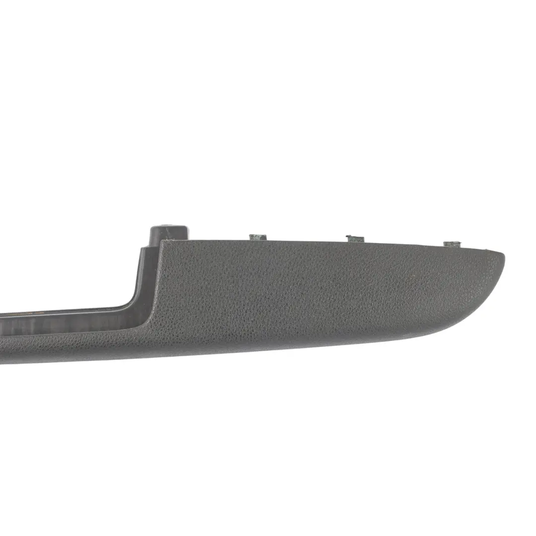 Accoudoir de Porte Noir Avant Droit pour Ford Focus Titanium à propos du numéro de pièce 4M51-A23942-B Ford Focus Titanium Accoudoir de Porte Noir Avant Droit - SKU 4M51-A23942-B - Numéro de pièce 4M51-A23942-B