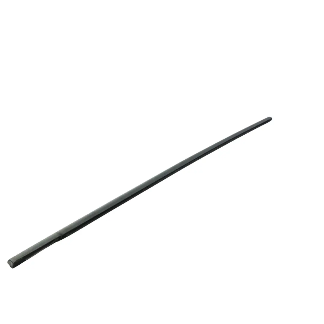 Guarnizione Finestrino Posteriore Destra 4M51-A25604 per Ford Focus Titanium con numero di parte 4M51-A25604-AK Ford Focus Titanium Guarnizione Finestrino Posteriore Destra 4M51-A25604 - SKU 4M51-A25604-AK - Numero di parte 4M51-A25604-AK