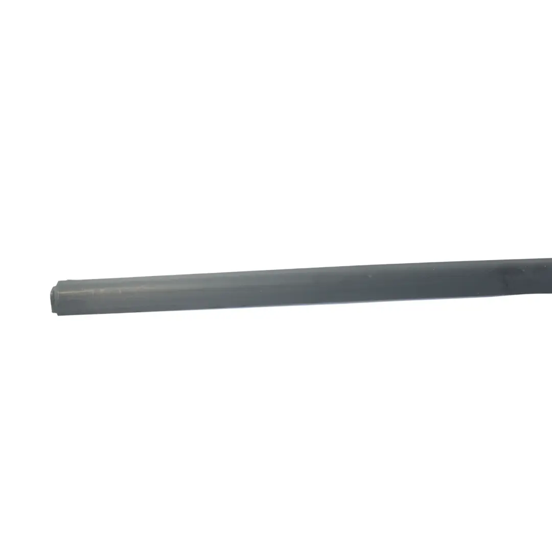 Uszczelka Szyby Drzwi Tylna Prawa 5 4M51-A25604 do Ford Focus Titanium o numerze 4M51-A25604-AK Ford Focus Titanium Uszczelka Szyby Drzwi Tylna Prawa 5 4M51-A25604 - SKU 4M51-A25604-AK - Numer Części 4M51-A25604-AK