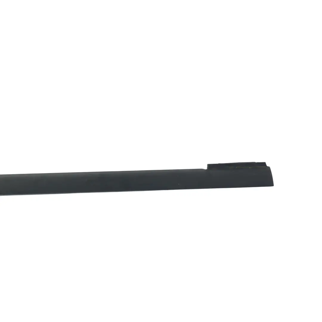 Fensterdichtung Tür Hinten Rechts 4M51-A25604 für Ford Focus Titanium mit Teilenummer 4M51-A25604-AK Ford Focus Titanium Fensterdichtung Tür Hinten Rechts 4M51-A25604 - SKU 4M51-A25604-AK - Teilenummer 4M51-A25604-AK