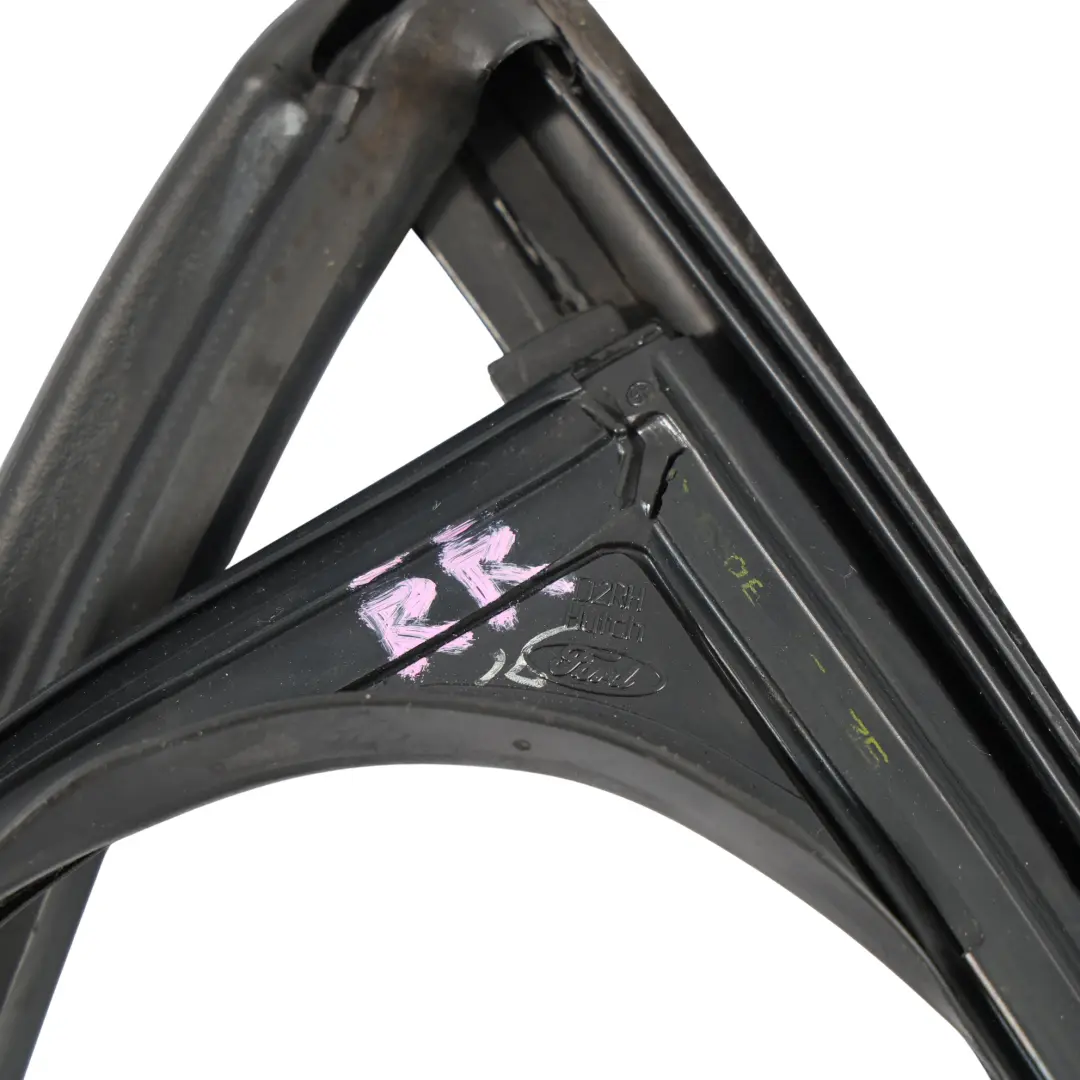 Ford Focus Titanium Junta Goma Ventana Puerta Trasera Derecha - SKU 4M51-A25824-A - Número de pieza 4M51-A25824-A
