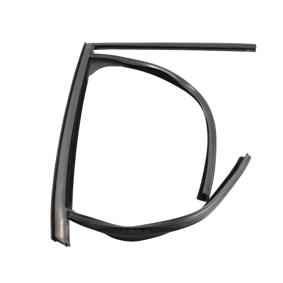 Ford Focus Titanium Guarnizione Finestrino Porta Posteriore Destra - SKU 4M51-A25824-A - Numero di parte 4M51-A25824-A