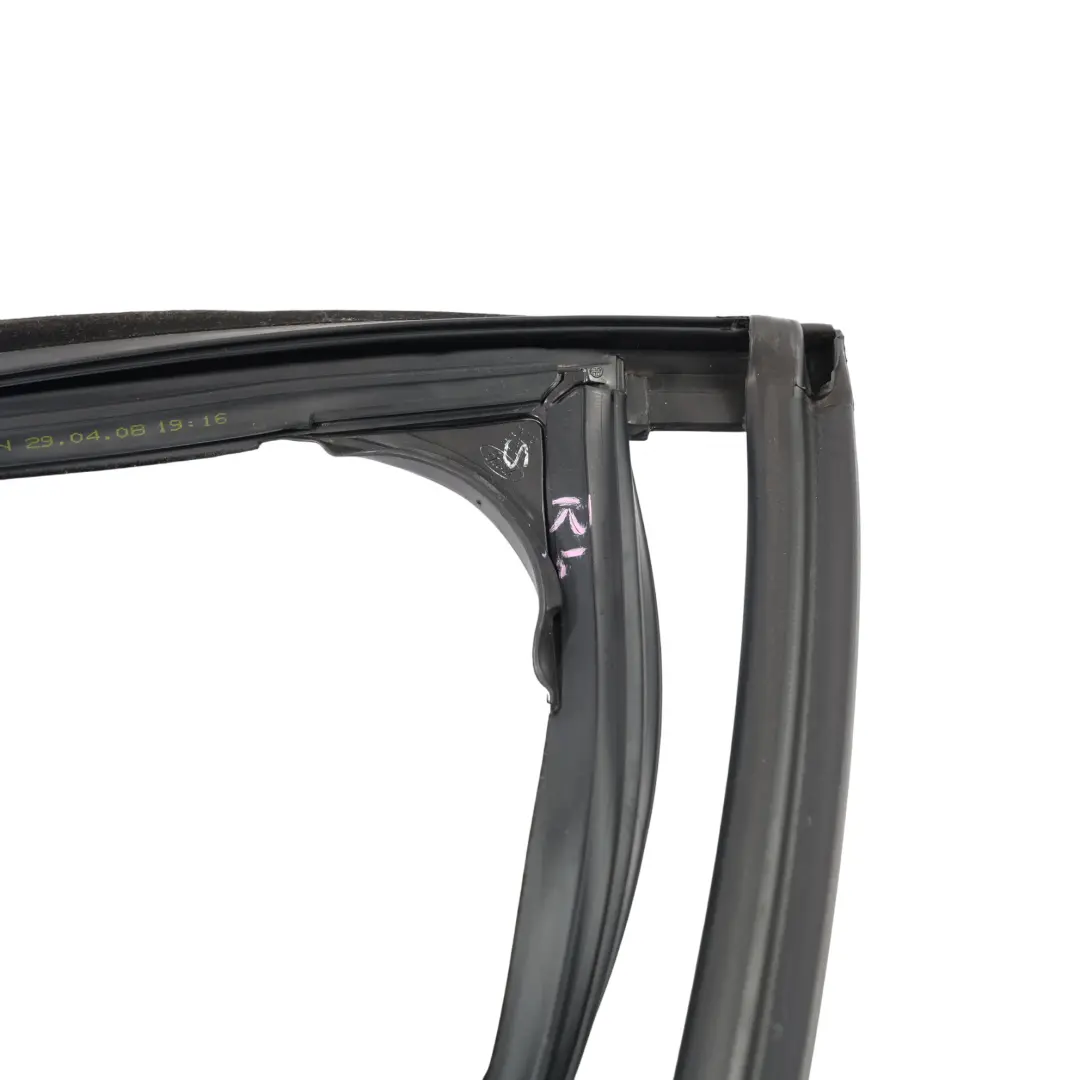 Ford Focus Titanium Junta Goma Ventana Puerta Trasera Izquierda - SKU 4M51-A25825-A - Número de pieza 4M51-A25825-A