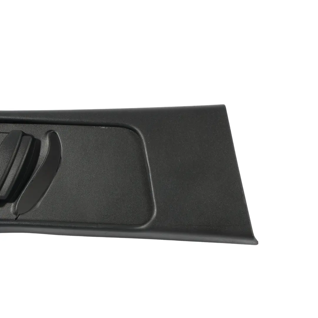 St-2 Mk2 Moldura Pilar B Superior Derecha Negro para Ford Focus con número de pieza 4M51-B24582-BJ Ford Focus St-2 Mk2 Moldura Pilar B Superior Derecha Negro - SKU 4M51-B24582-BJ - Número de pieza 4M51-B24582-BJ