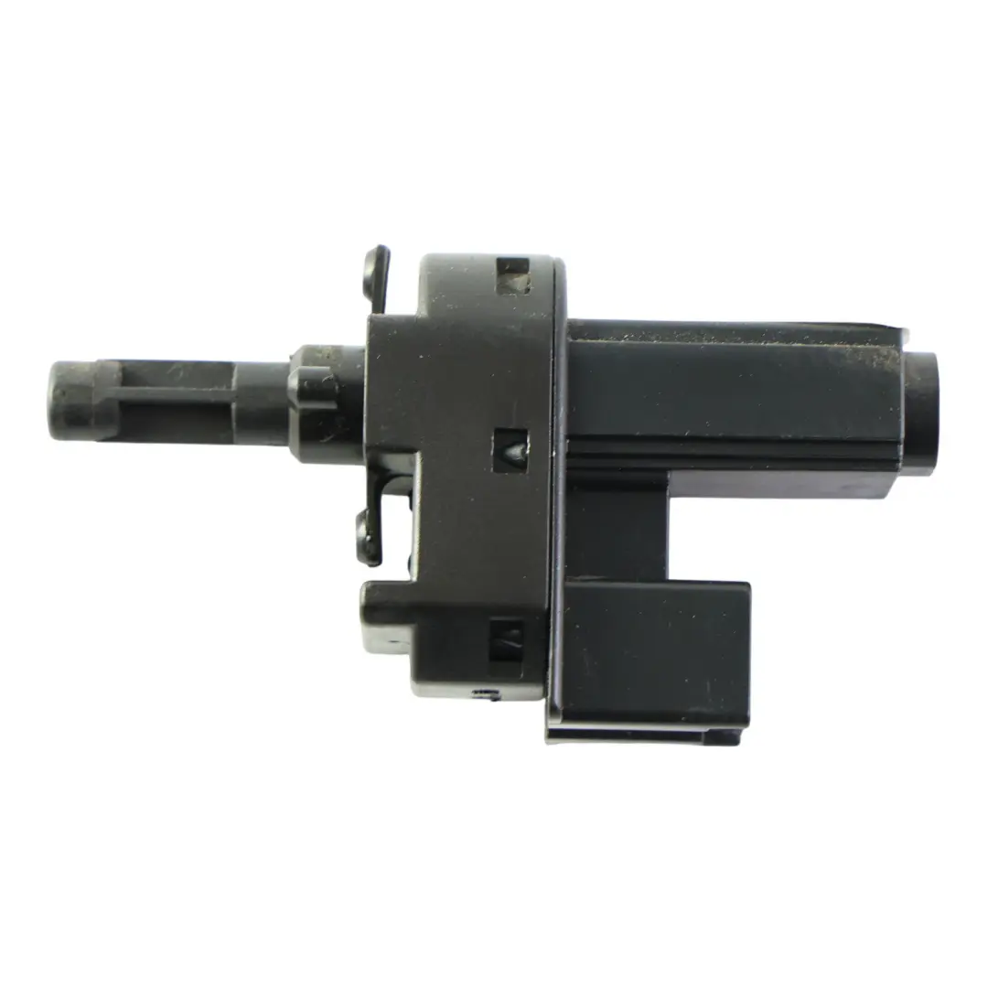Mk4 Clutch Pedal Switch Sensor 2.0 Petrol AOBA Manual to Ford Mondeo with Part number 4M5T-7C534-AA Ford Mondeo Mk4 Clutch Pedal Switch Sensor 2.0 Petrol AOBA Manual - SKU 4M5T-7C534-AA - Part number 4M5T-7C534-AA