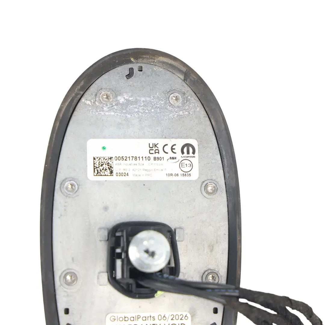 Roof Aerial Antenna Control Unit Radio to Vauxhall Movano C with Part number 521781110 Vauxhall Movano C Roof Aerial Antenna Control Unit Radio - SKU 521781110 - Part number 521781110