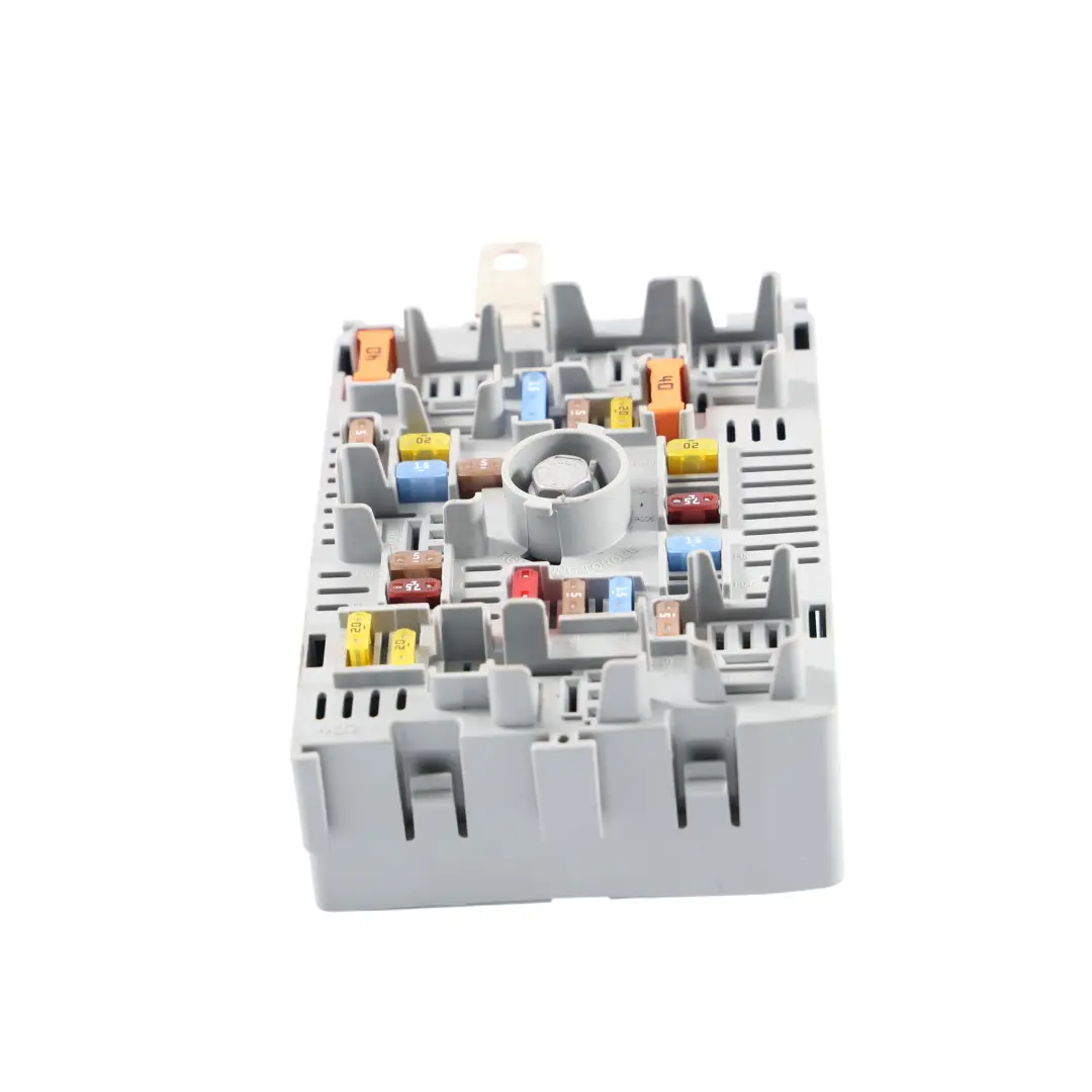 Fuse Box Module Unit 2.2 Diesel B22LUE to Vauxhall Movano C with Part number 52236707 Vauxhall Movano C Fuse Box Module Unit 2.2 Diesel B22LUE - SKU 52236707 - Part number 52236707