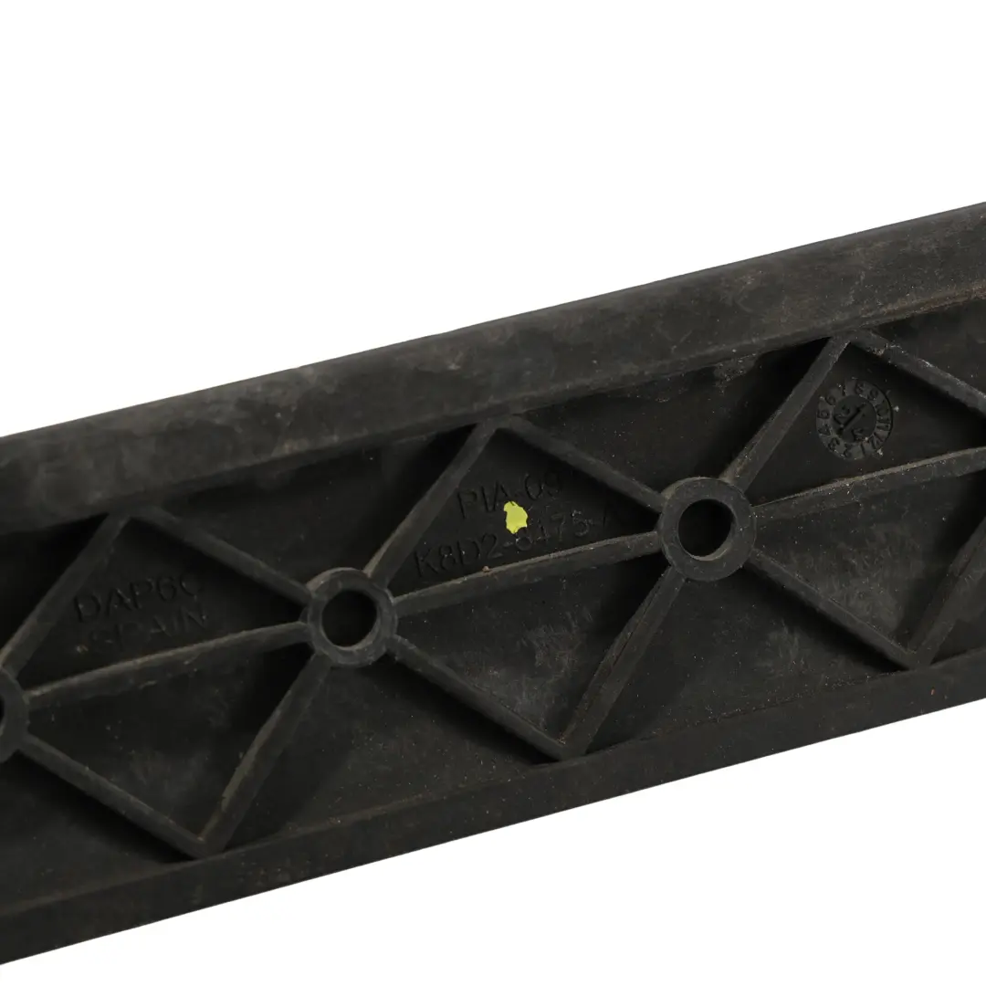 Griglia Otturatore Radiatore K8D2-8475-A per Land Rover Range Rover Evoque L551 con numero di parte 523123486 Land Rover Range Rover Evoque L551 Griglia Otturatore Radiatore K8D2-8475-A - SKU 523123486-2 - Numero di parte 523123486