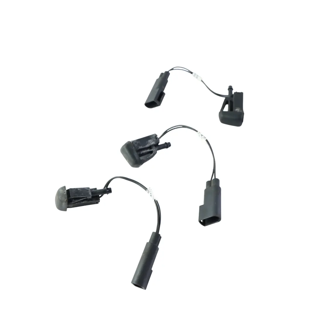 MK5 Set Ugelli Spruzzatore Lavavetro Parabrezza Anteriore X3 per Ford Mondeo con numero di parte 5306426 Ford Mondeo MK5 Set Ugelli Spruzzatore Lavavetro Parabrezza Anteriore X3 - SKU 5306426-1 - Numero di parte 5306426