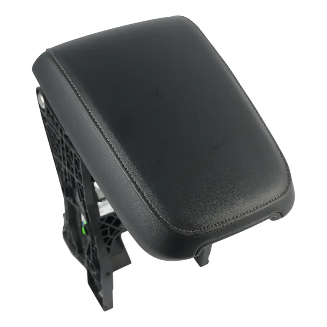 Skoda Karoq NU7 Mittelkonsole Armlehne Abdeckung Leder Schwarz - SKU 565864207 - Teilenummer 565864207