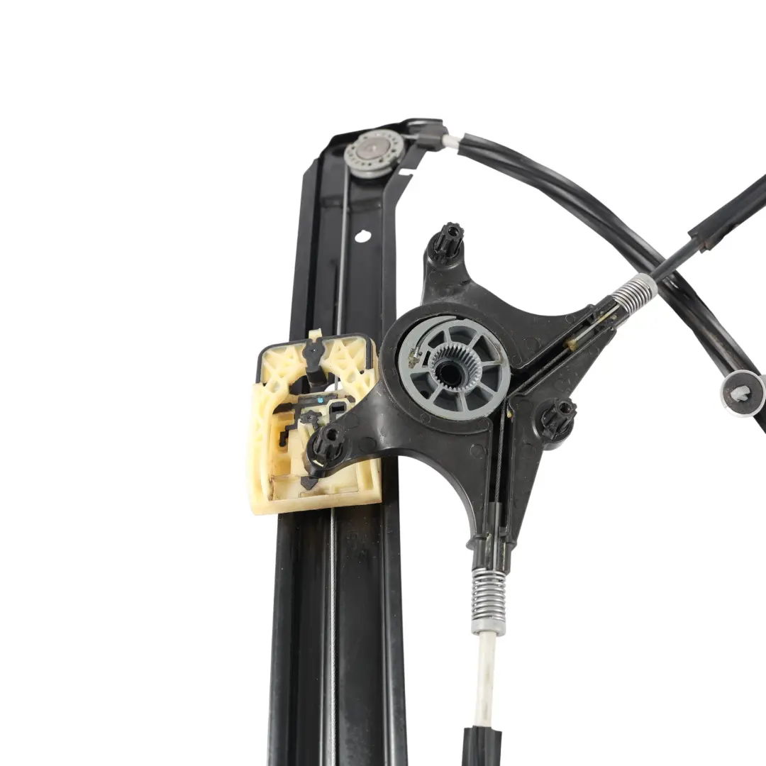 Mechanizm Podnośnika Szyby Przedni Prawy do Skoda Karoq Nu7 o numerze 575837461A Skoda Karoq Nu7 Mechanizm Podnośnika Szyby Przedni Prawy - SKU 575837461A - Numer Części 575837461A