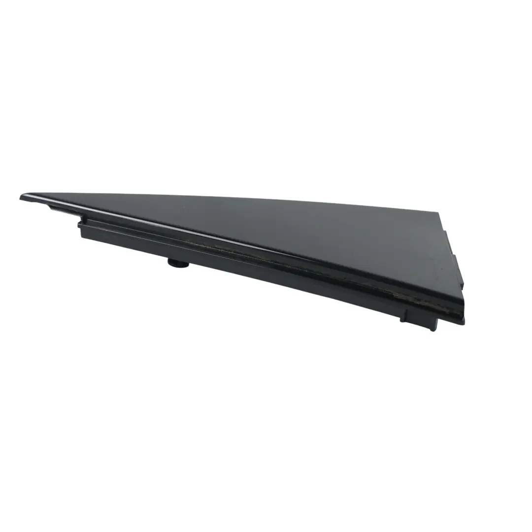 Skoda Karoq NU7 Garniture Triangle Porte Arrière Extérieur Noir Droit - SKU 575839638A - Numéro de pièce 575839638A