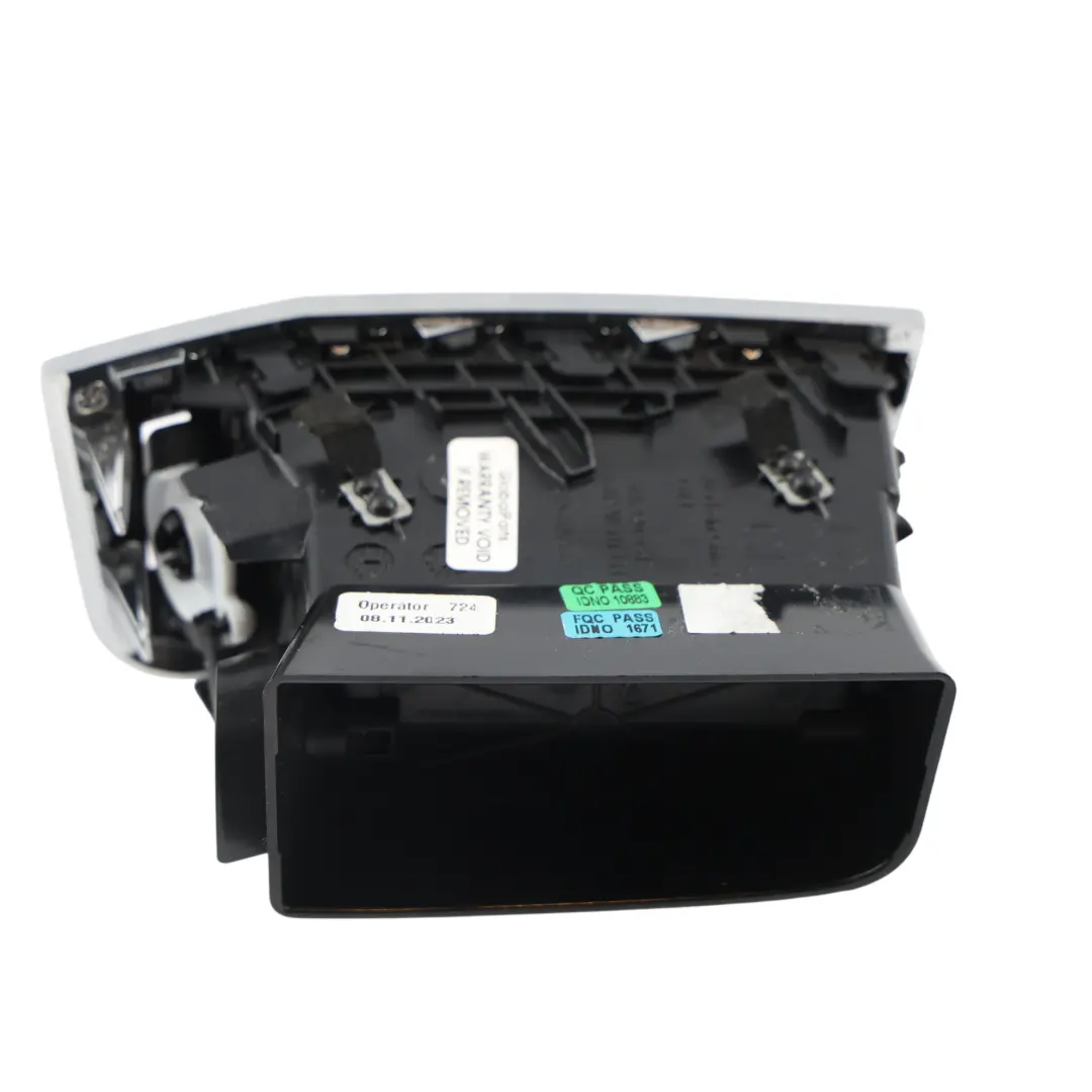 Grille Aération Centrale Tableau de Bord Gauche 57A820952 pour Skoda Karoq à propos du numéro de pièce 57A820951 Skoda Karoq Grille Aération Centrale Tableau de Bord Gauche 57A820952 - SKU 57A820951 - Numéro de pièce 57A820951
